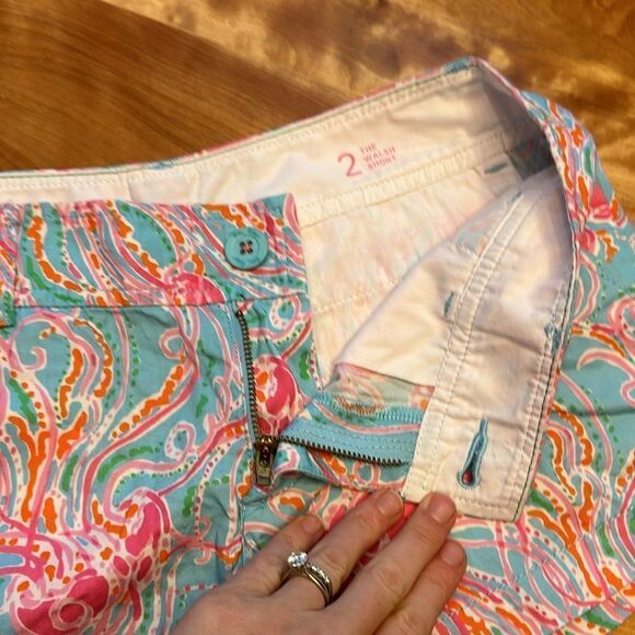 Lilly Pulitzer the Walsh shorts - Picture 5 of 7